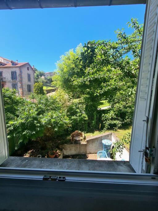 Appartement Centre Ville Terrasse Jardin Garage Chez Priscilla Aurillac Exteriör bild